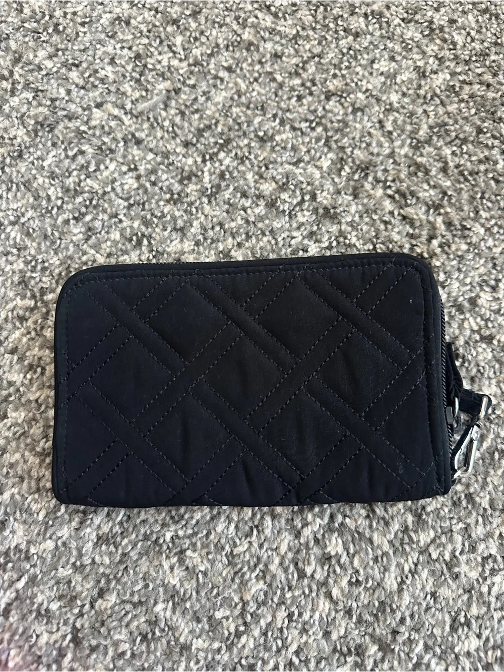 Vera Bradley Black Quilted Zip-Around Wristlet Card Holder
